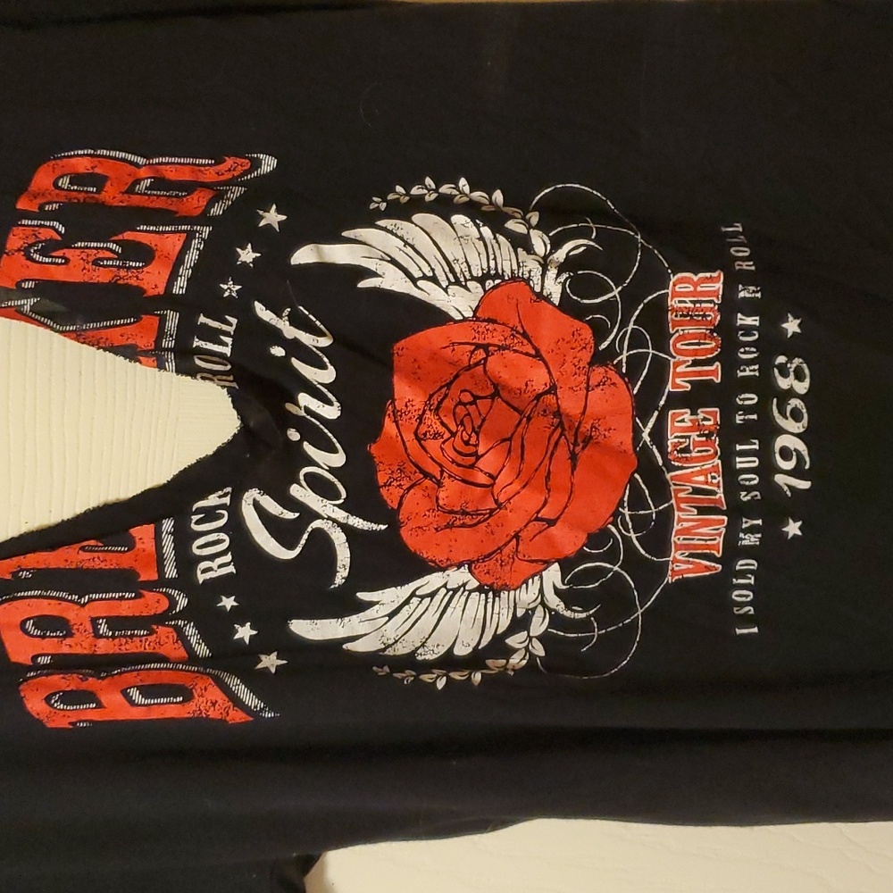 Seriously Cut Out Rocker t-shirt - Picture 3 of 3